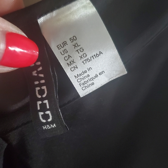 LBD - Picture 2 of 2